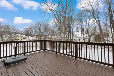 9 Maple Avenue Goffstown NH 03045