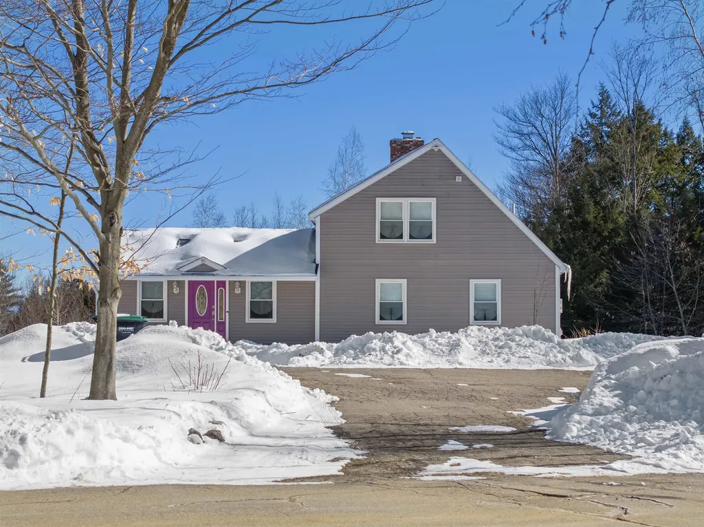 95 Vista Heights Tilton NH 03276
