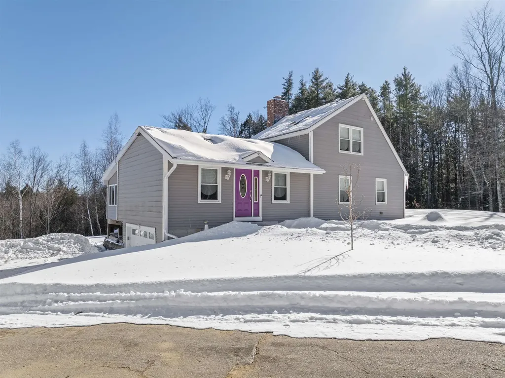 95 Vista Heights Tilton NH 03276