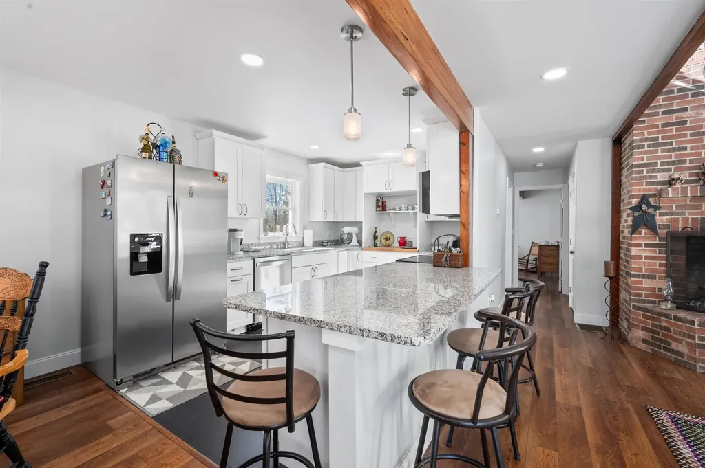 95 Vista Heights Tilton NH 03276