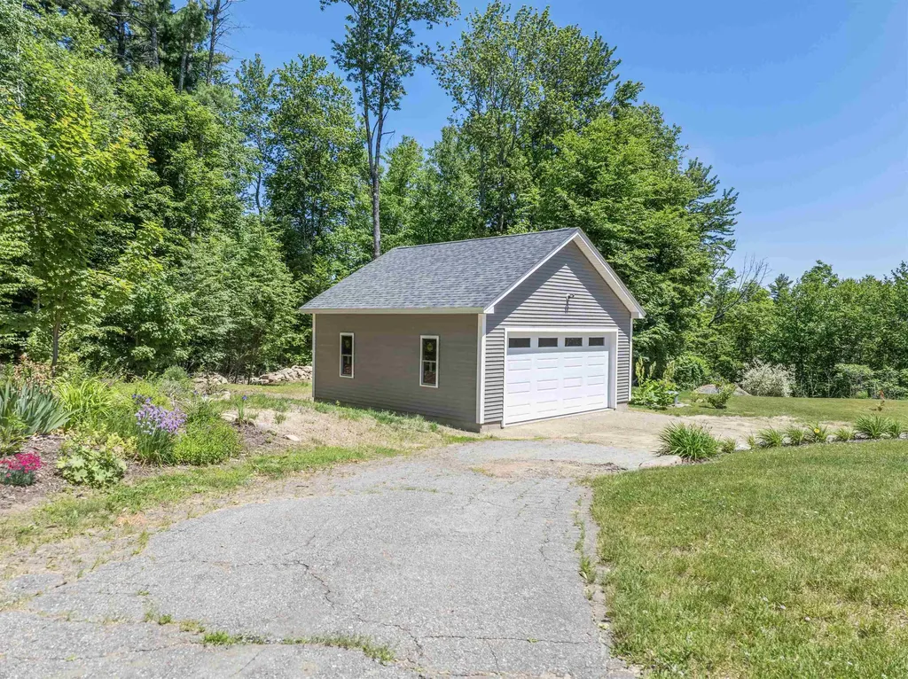 95 Vista Heights Tilton NH 03276
