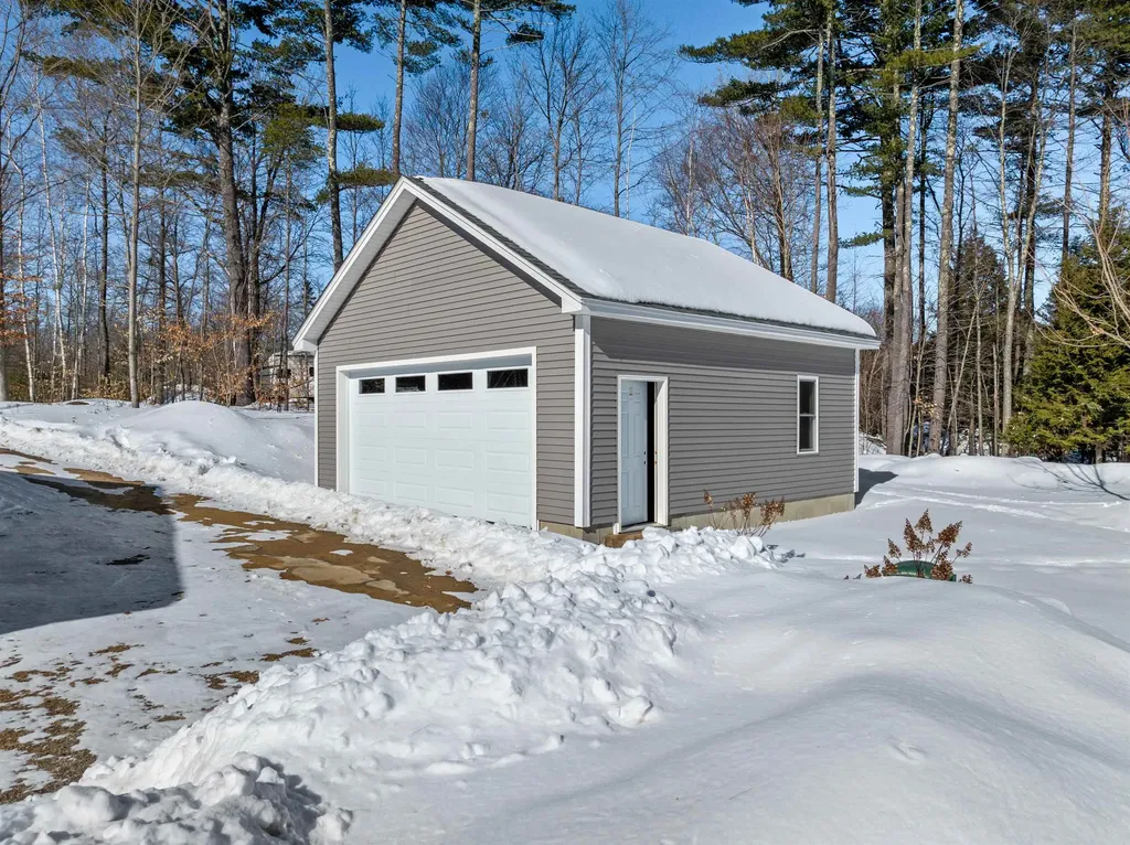 95 Vista Heights Tilton NH 03276