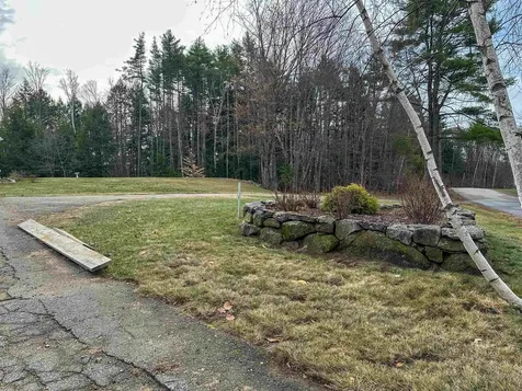 95 Vista Heights Tilton NH 03276