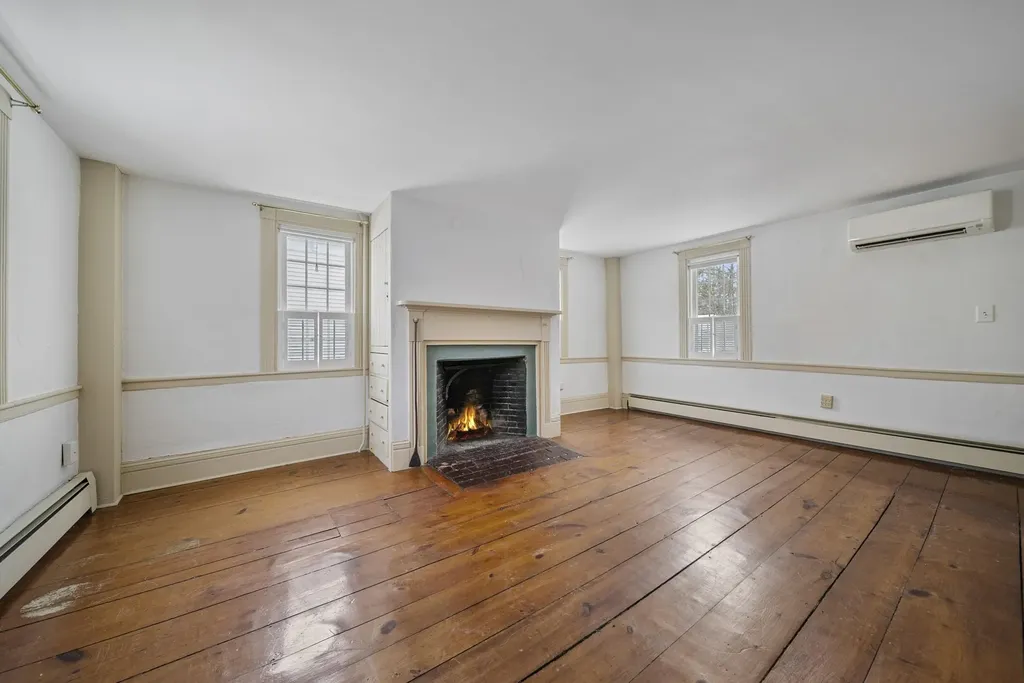 10 Maple Street Exeter NH 03833