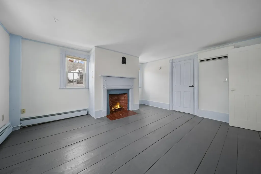 10 Maple Street Exeter NH 03833