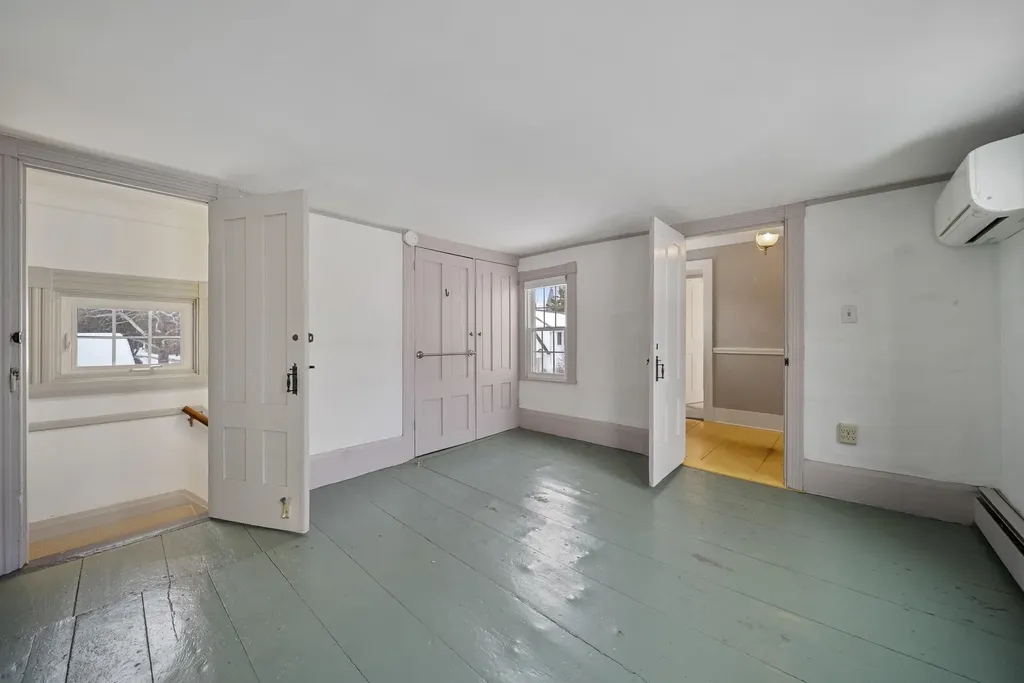 10 Maple Street Exeter NH 03833