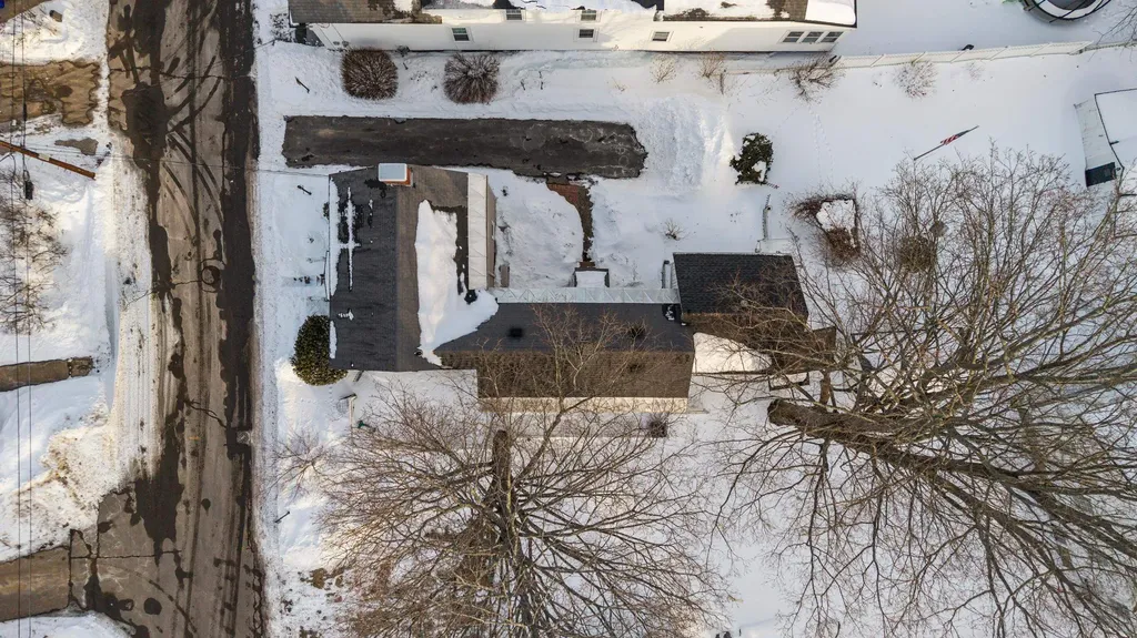 10 Maple Street Exeter NH 03833