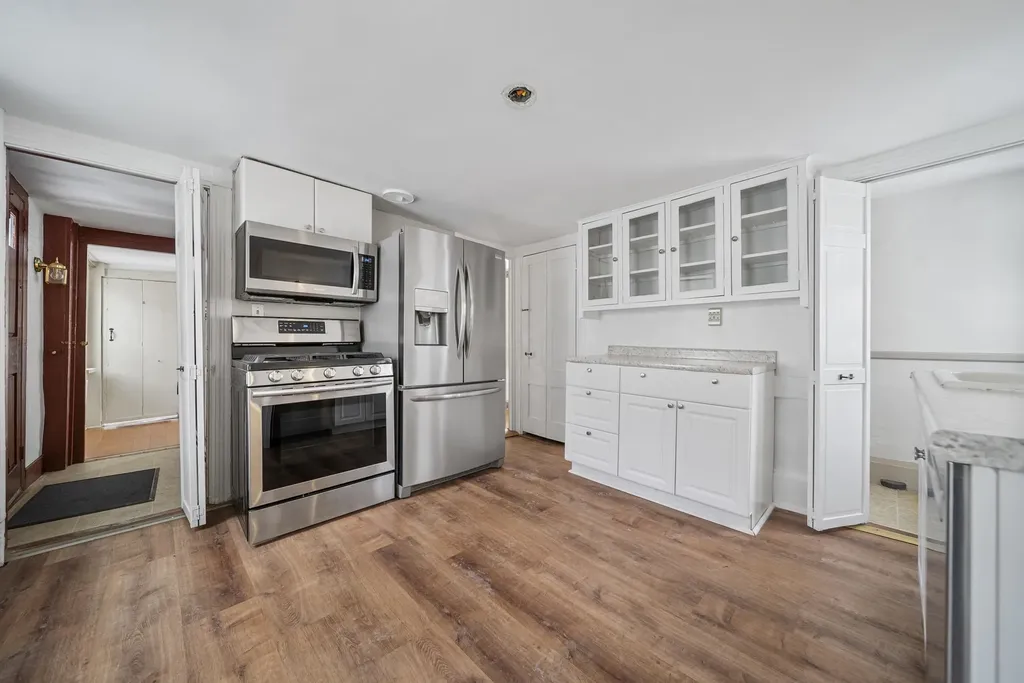 10 Maple Street Exeter NH 03833