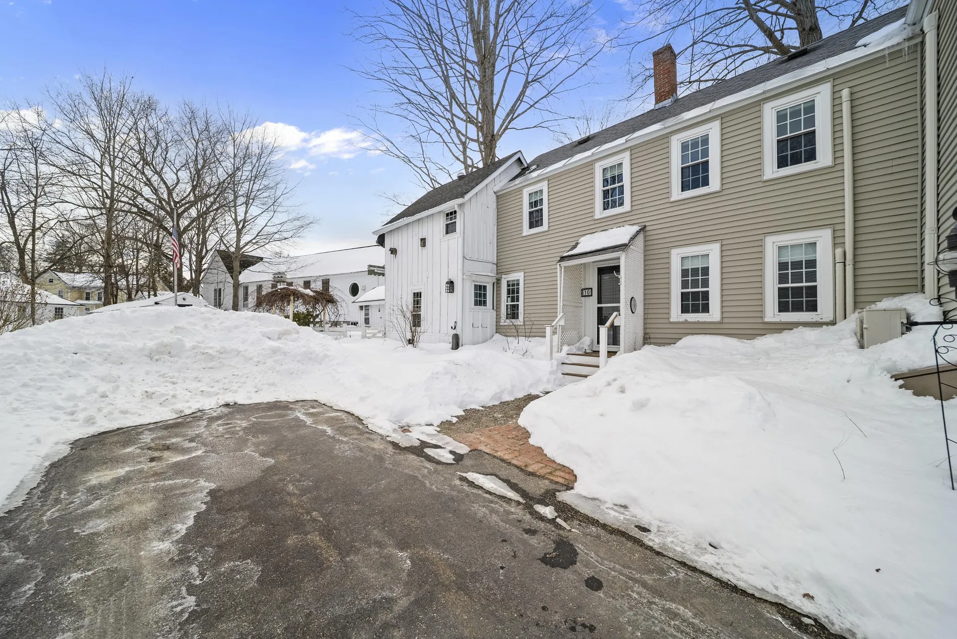 10 Maple Street Exeter NH 03833