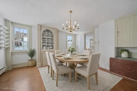 10 Maple Street Exeter NH 03833