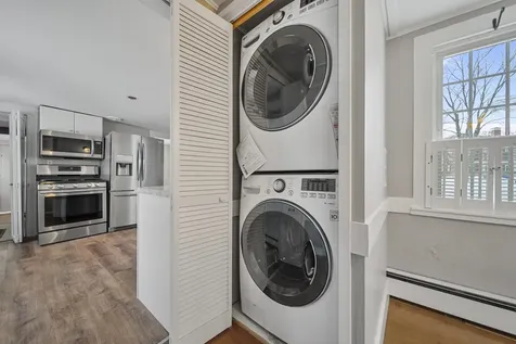 10 Maple Street Exeter NH 03833