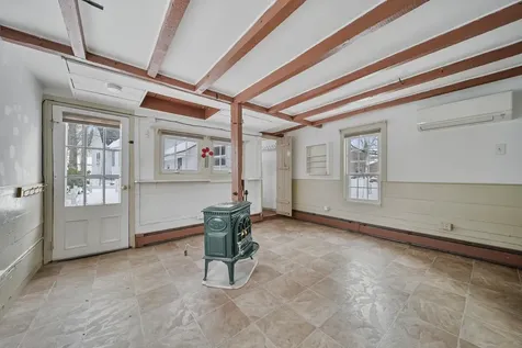 10 Maple Street Exeter NH 03833