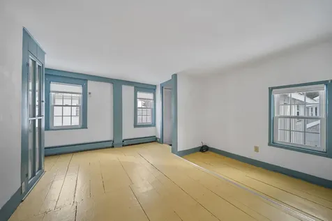 10 Maple Street Exeter NH 03833