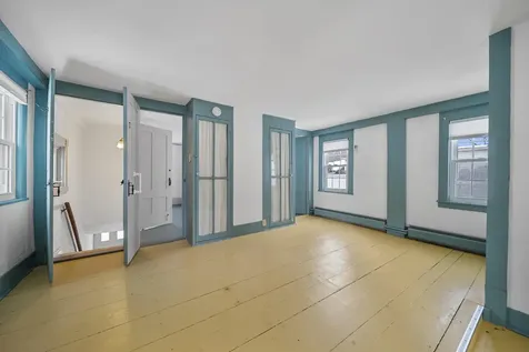 10 Maple Street Exeter NH 03833