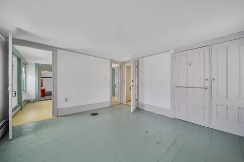 10 Maple Street Exeter NH 03833