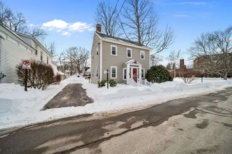 10 Maple Street Exeter NH 03833