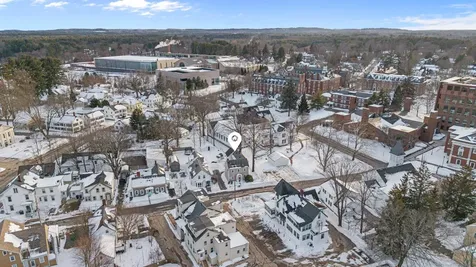 10 Maple Street Exeter NH 03833