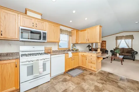 2 Wolf Lane Somersworth NH 03878