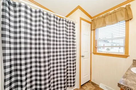 2 Wolf Lane Somersworth NH 03878