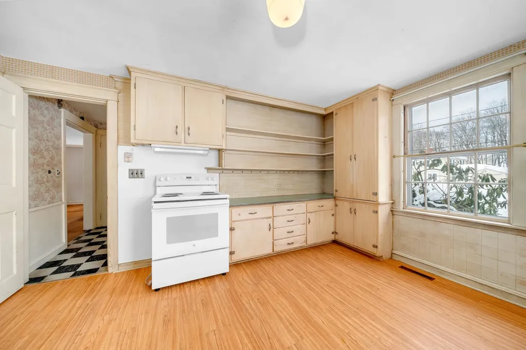 36 Woodman Road Durham NH 03824