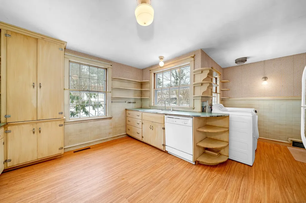 36 Woodman Road Durham NH 03824