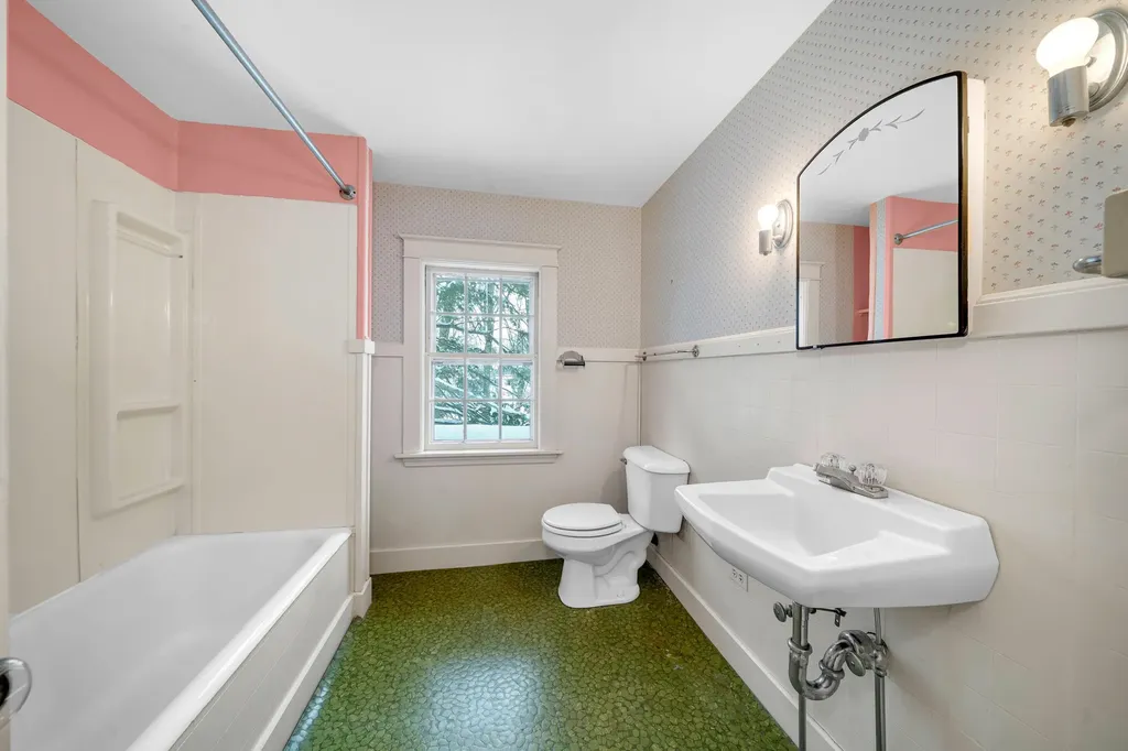 36 Woodman Road Durham NH 03824