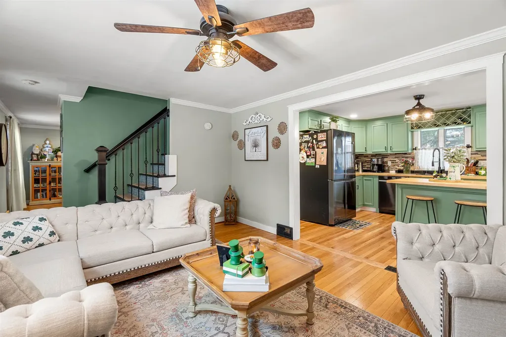 63 Tampa Street Nashua NH 03064