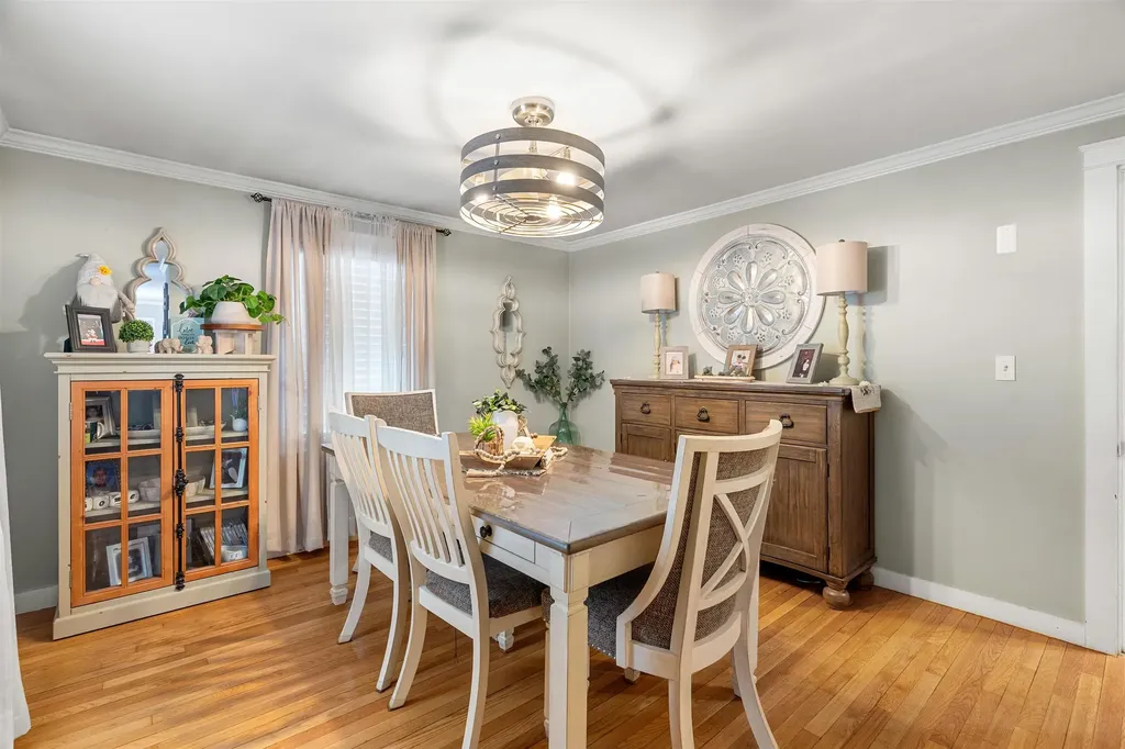 63 Tampa Street Nashua NH 03064