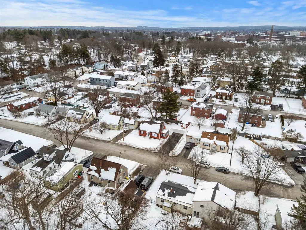 63 Tampa Street Nashua NH 03064