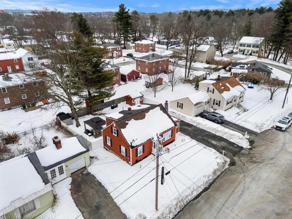 63 Tampa Street Nashua NH 03064