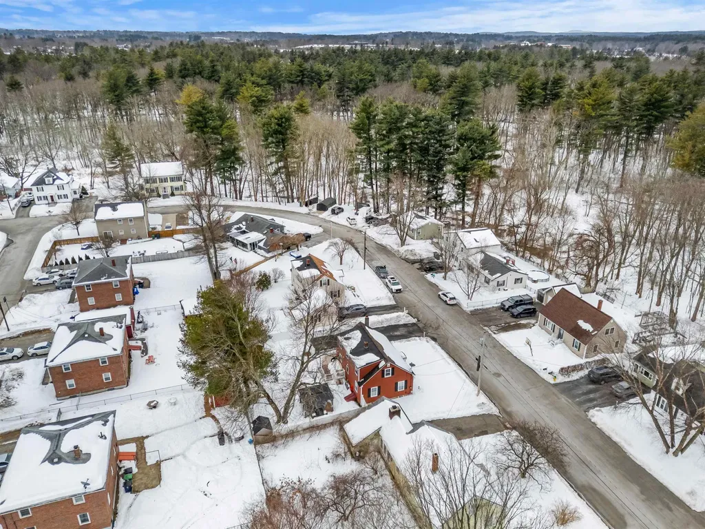 63 Tampa Street Nashua NH 03064