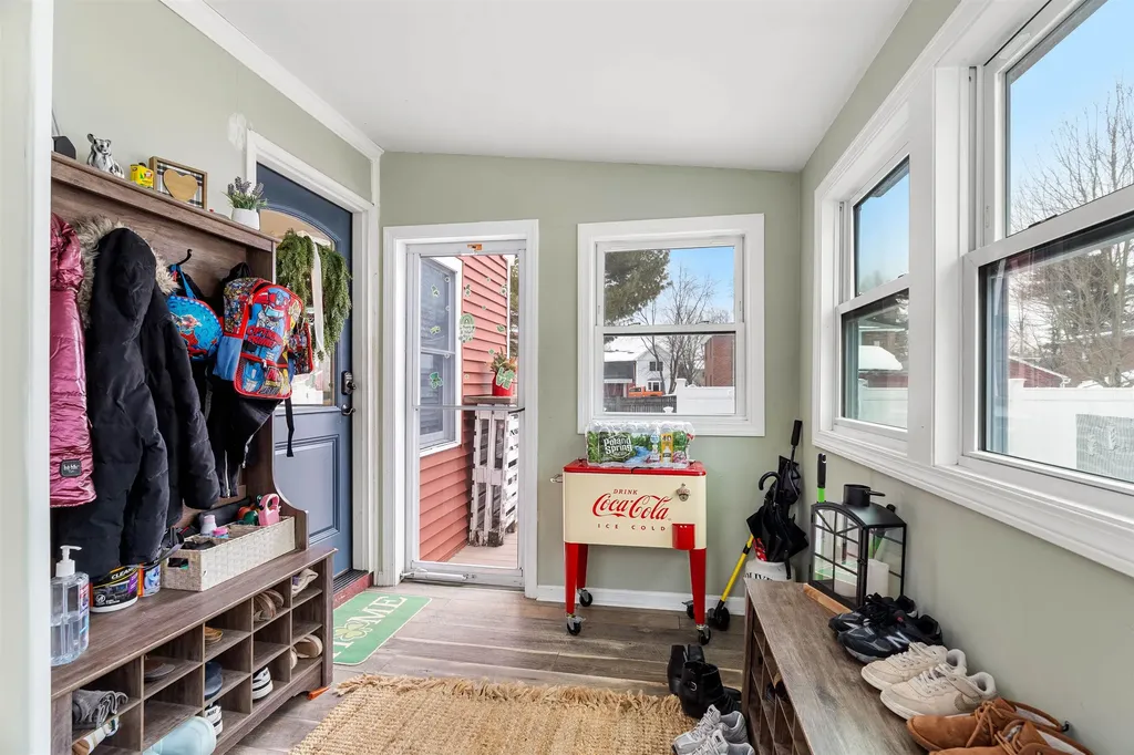 63 Tampa Street Nashua NH 03064