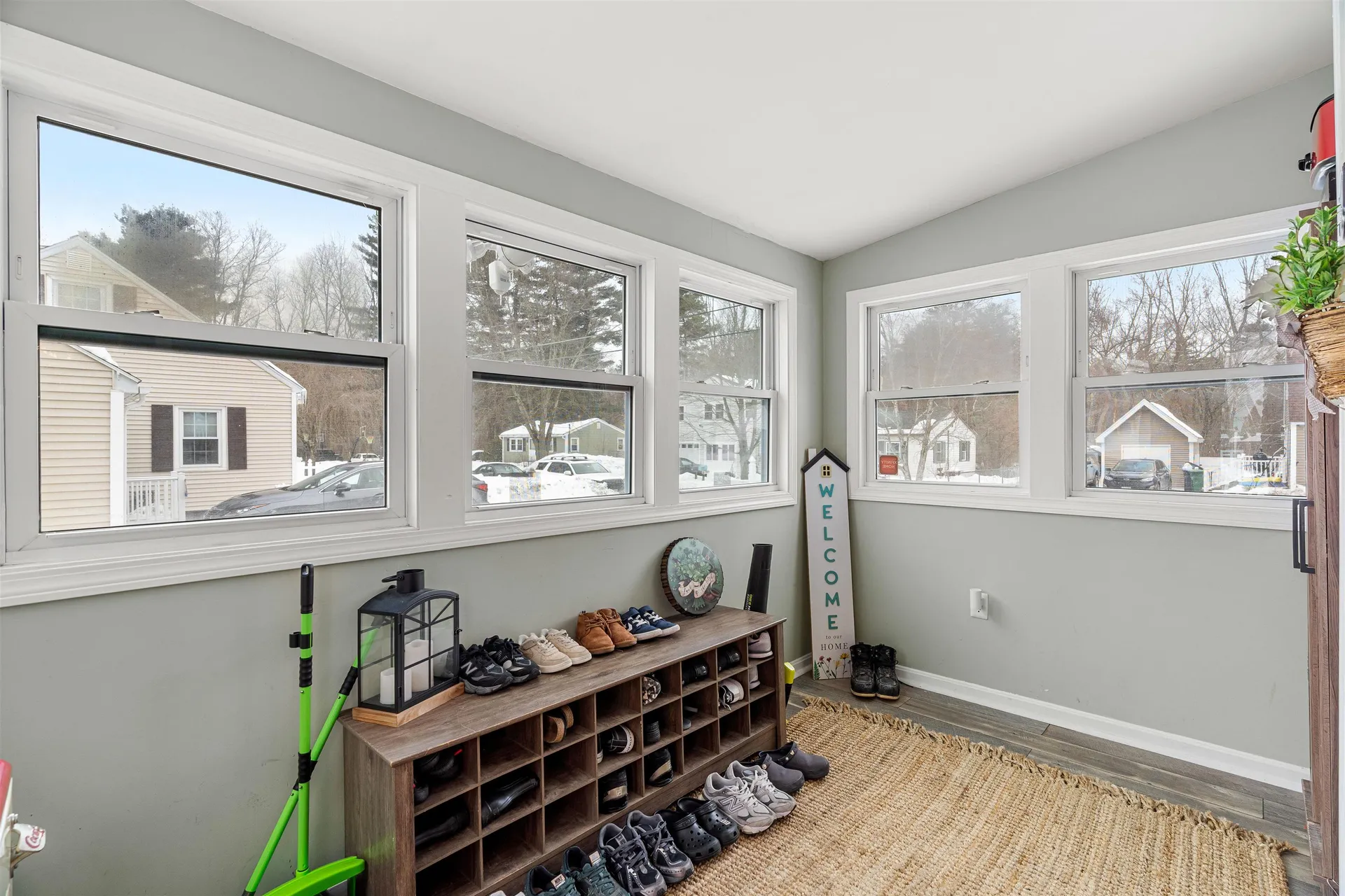 63 Tampa Street Nashua NH 03064