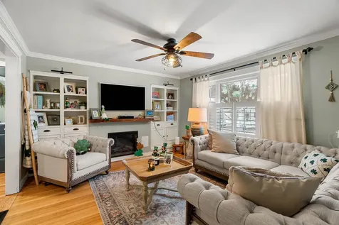 63 Tampa Street Nashua NH 03064