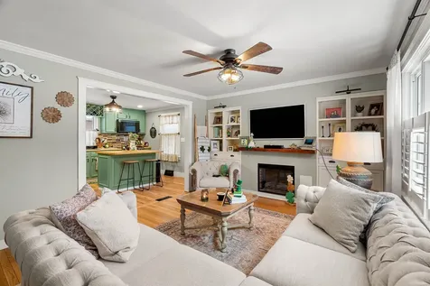 63 Tampa Street Nashua NH 03064