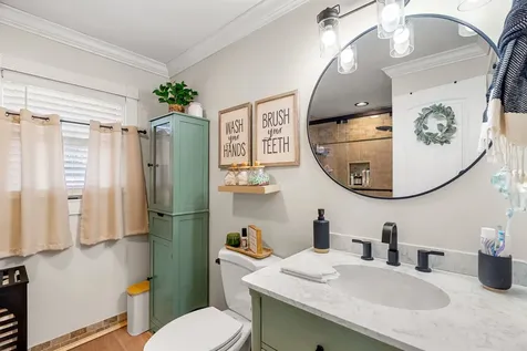 63 Tampa Street Nashua NH 03064