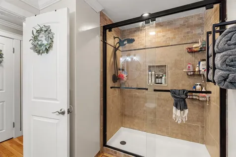 63 Tampa Street Nashua NH 03064