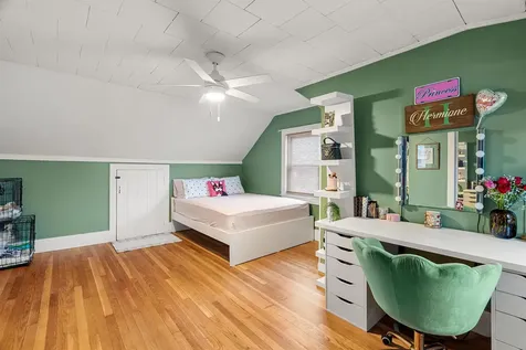 63 Tampa Street Nashua NH 03064