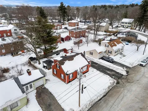 63 Tampa Street Nashua NH 03064