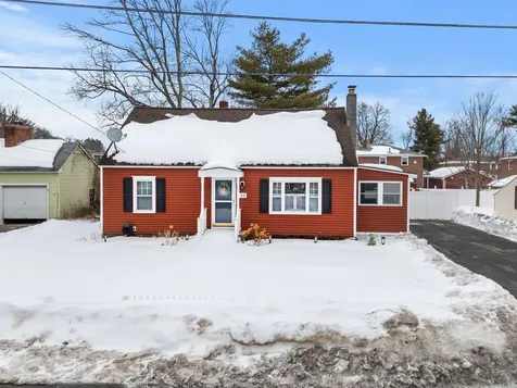 63 Tampa Street Nashua NH 03064