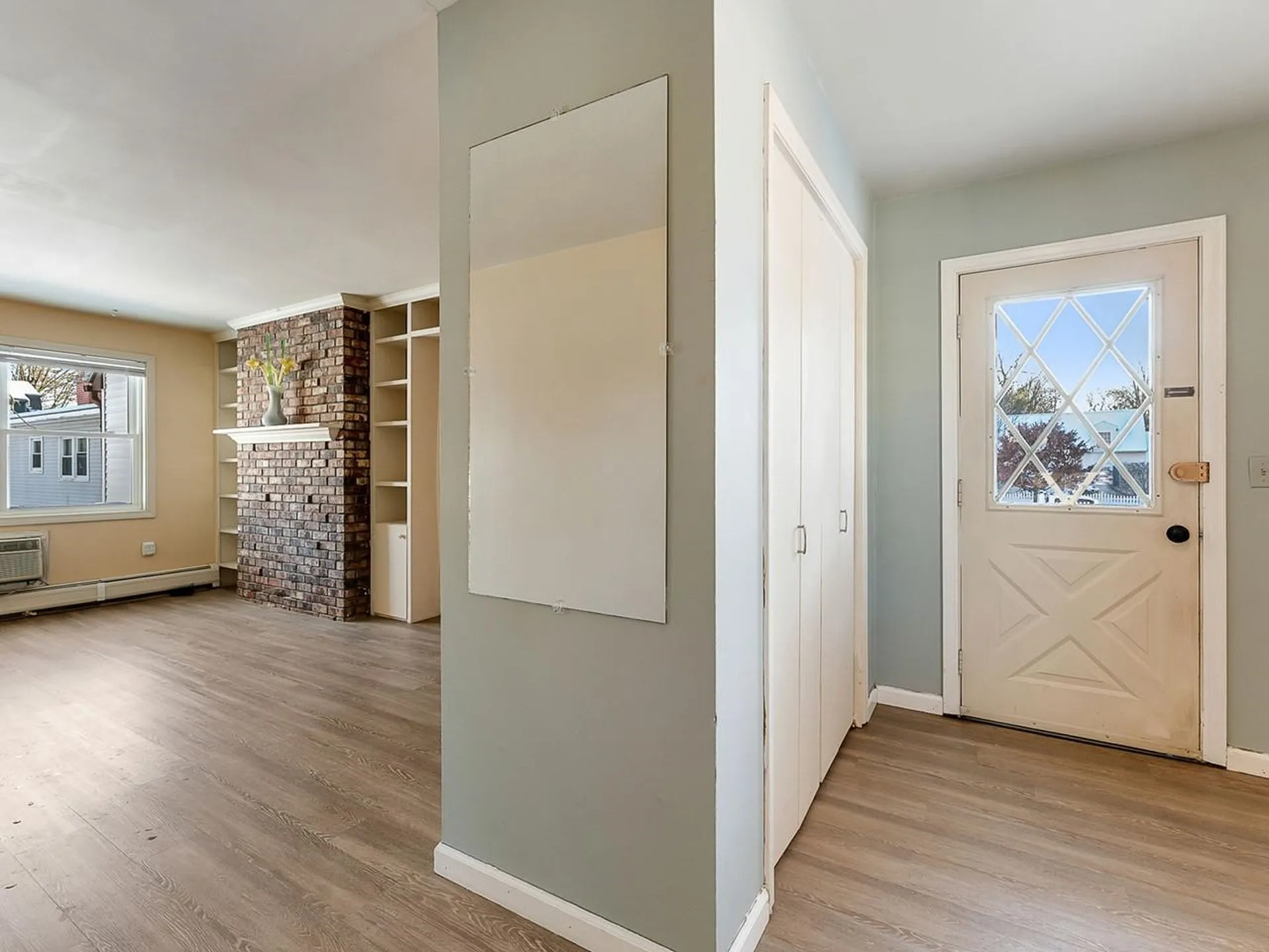 16 Lakewood Parkway Burlington VT 05408