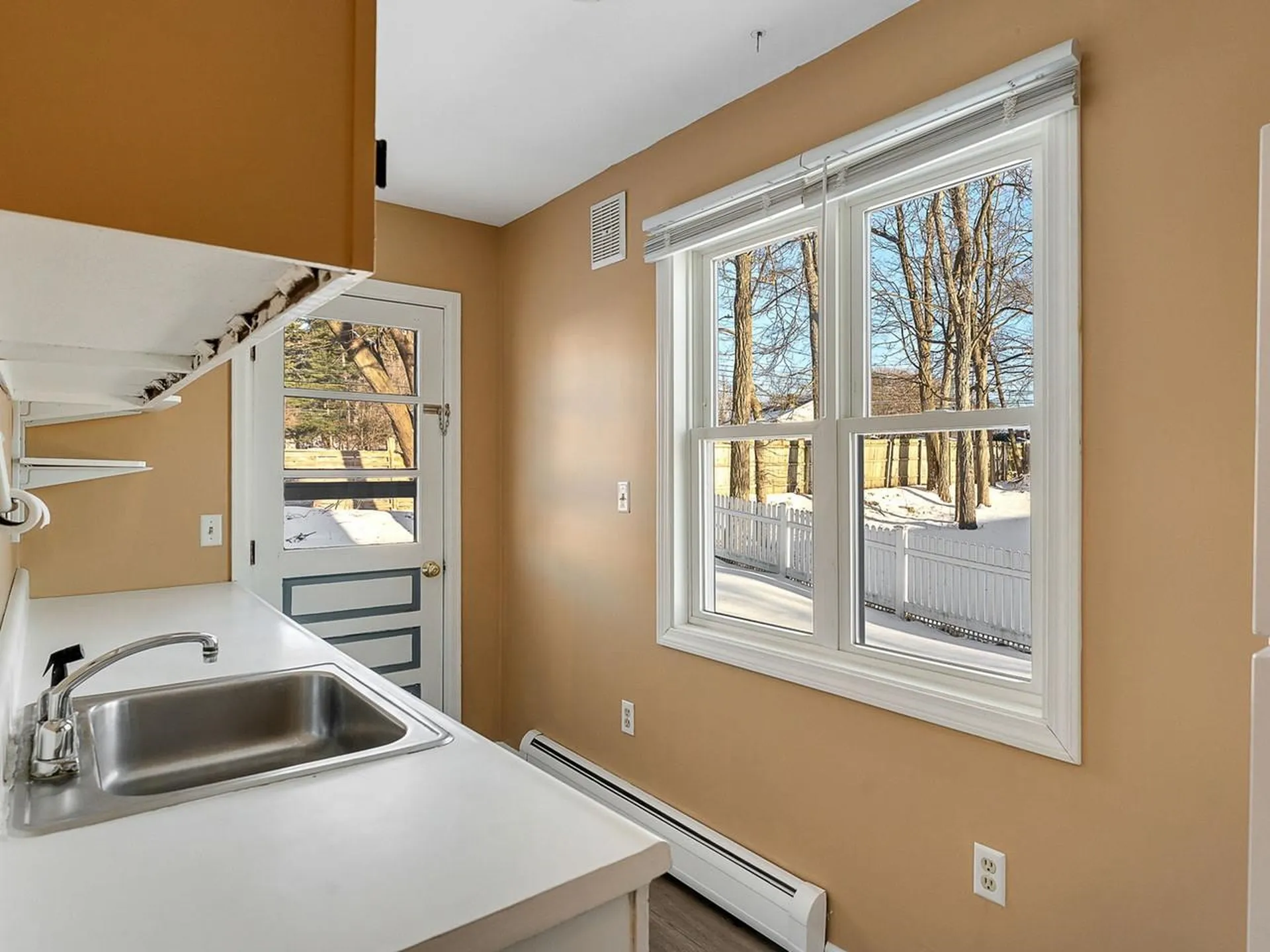 16 Lakewood Parkway Burlington VT 05408