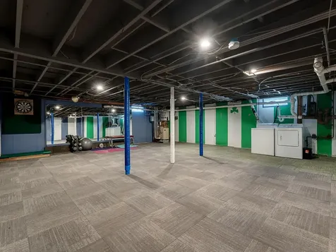 16 Lakewood Parkway Burlington VT 05408