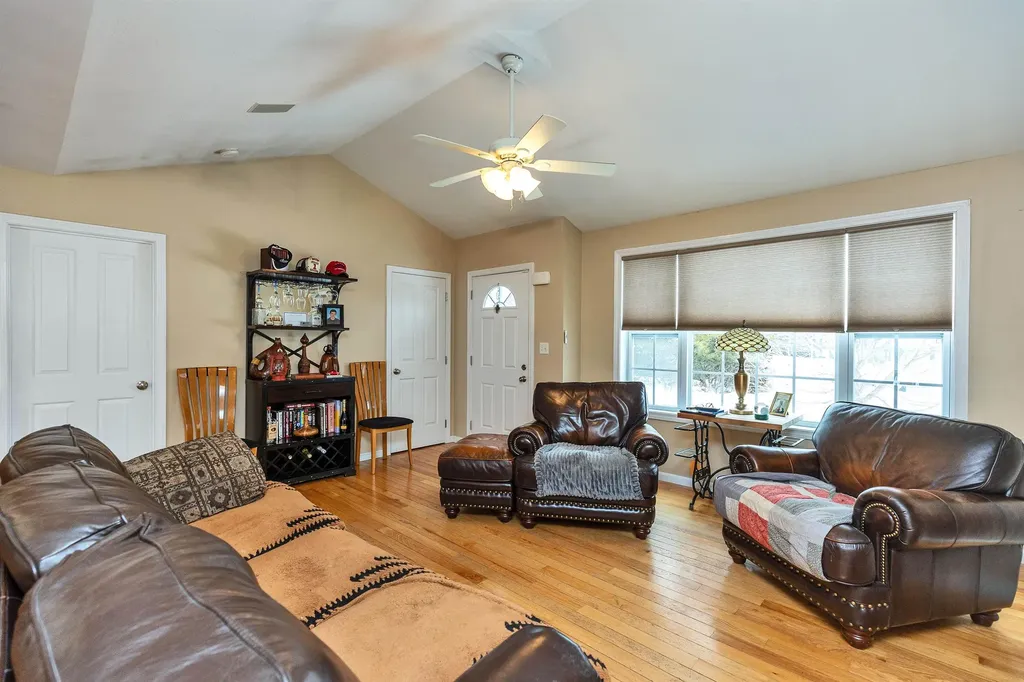 57 Baldwin Street Nashua NH 03064