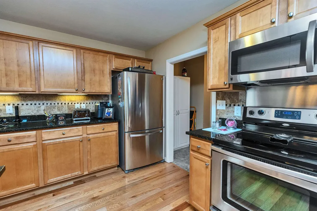 57 Baldwin Street Nashua NH 03064