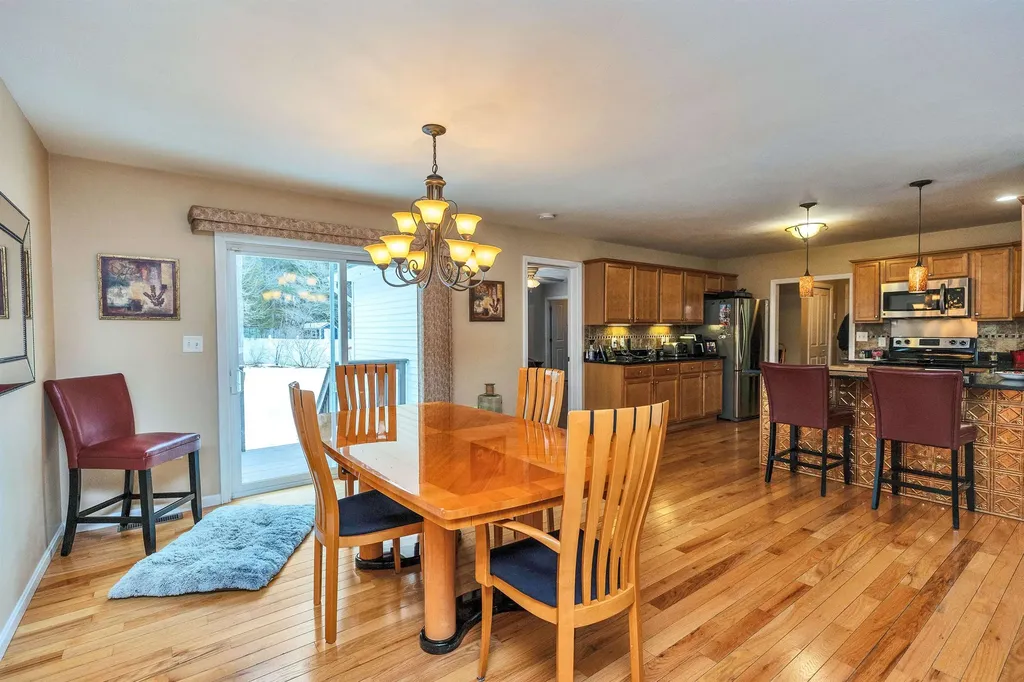 57 Baldwin Street Nashua NH 03064