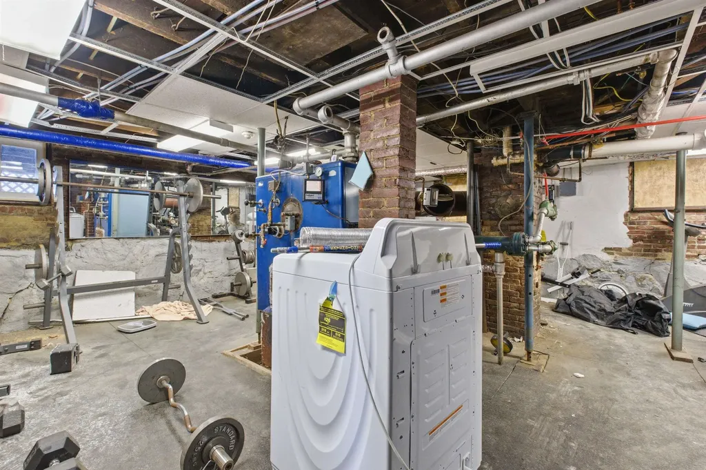 96 Church Street Laconia NH 03246