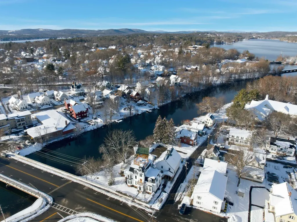 96 Church Street Laconia NH 03246