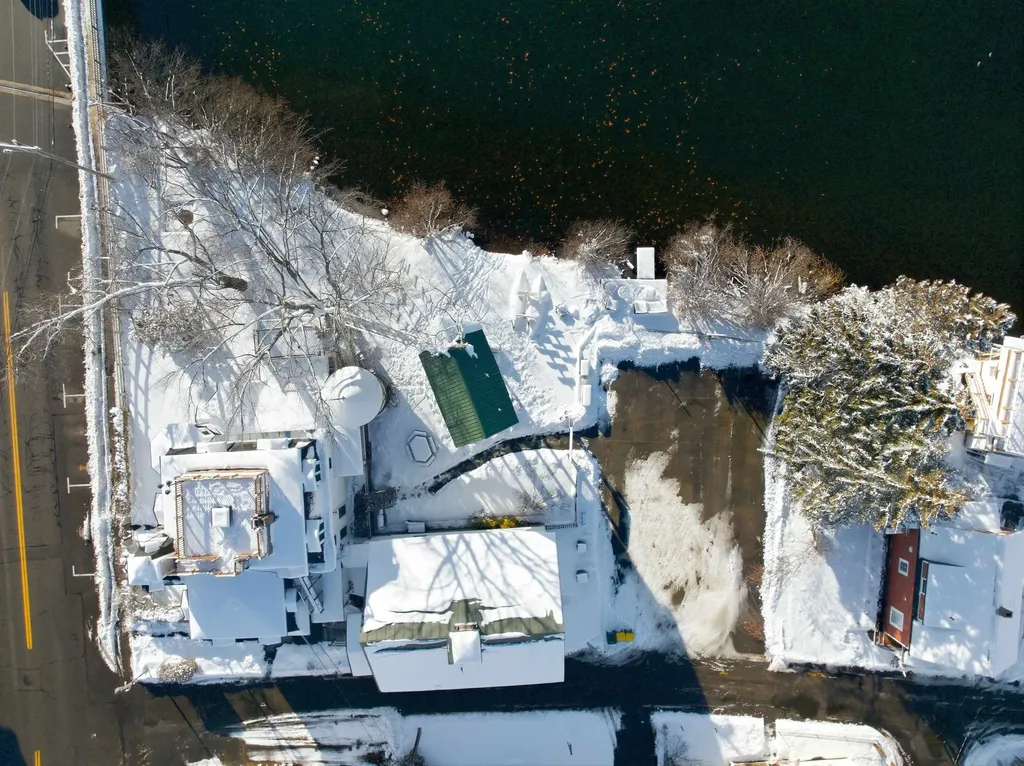 96 Church Street Laconia NH 03246