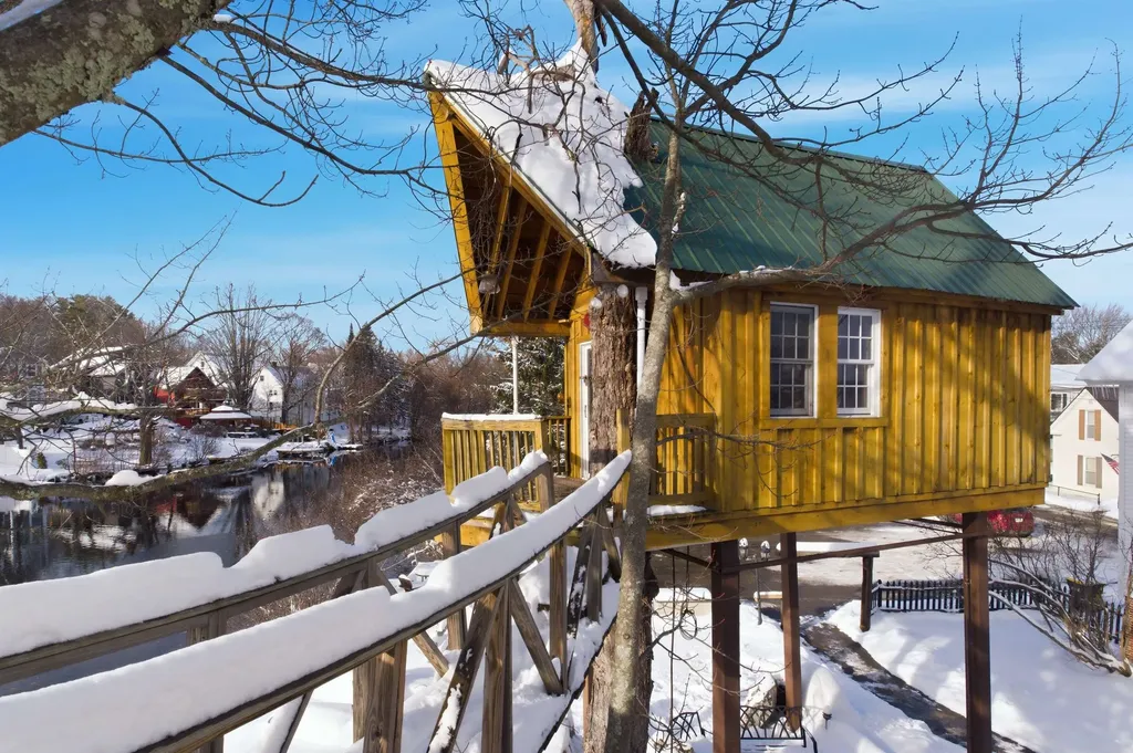 96 Church Street Laconia NH 03246